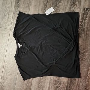 ❄️ Time and Tru twist front Tee ❄️